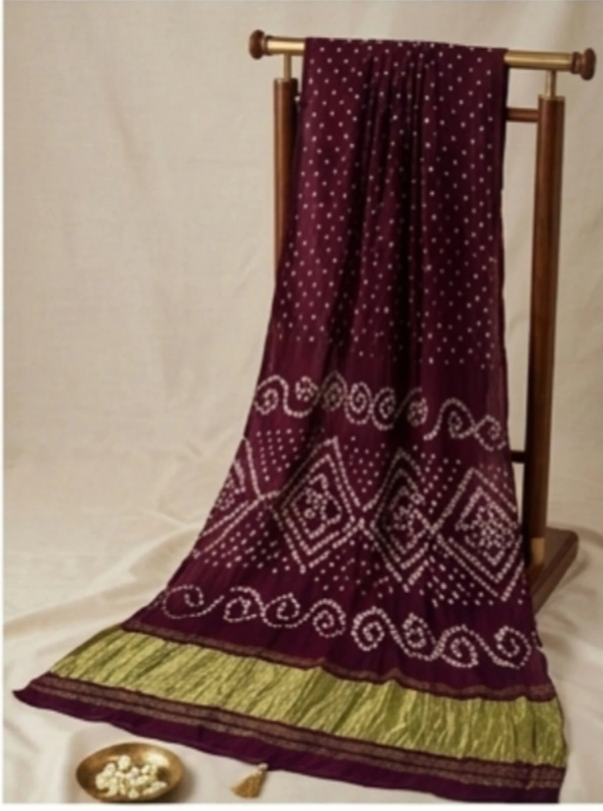 Women's Maroon Bandhani hand workSaree with gold pallu