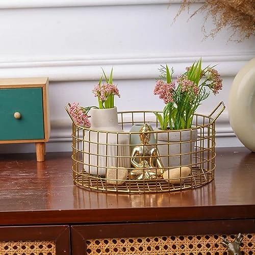 Craft Brio -A TRENDY HANDICRAFTS Multi-Purpose Metal & Gold Finish Wire Round Basket (Gold, Medium, 9.5 X 10 X 5 Ht) Pack Of 1 view 5