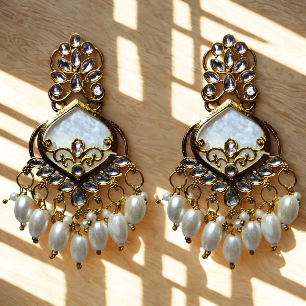 Tahaniya Vintage Chandelier Earrings Chandbali Earring view 3