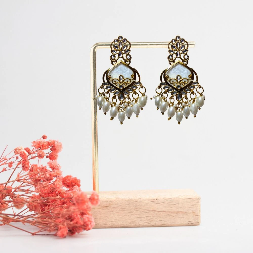 Tahaniya Vintage Chandelier Earrings Chandbali Earring view 4