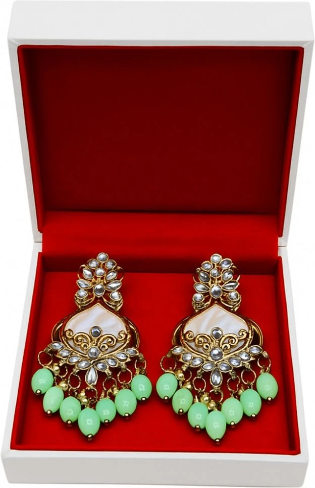 Tahaniya Vintage Chandelier Earrings Chandbali Earring view 5