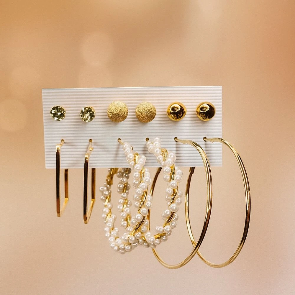 Tahaniya Golden Routine The 6-Day Earring Combo Stud Earring view 4
