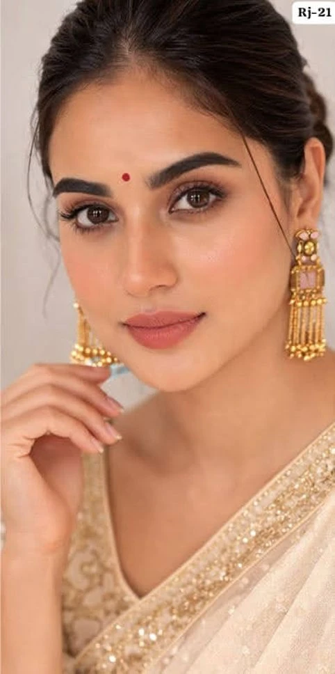 Tahaniya Pink square kashmiri earring Earring Set view 3