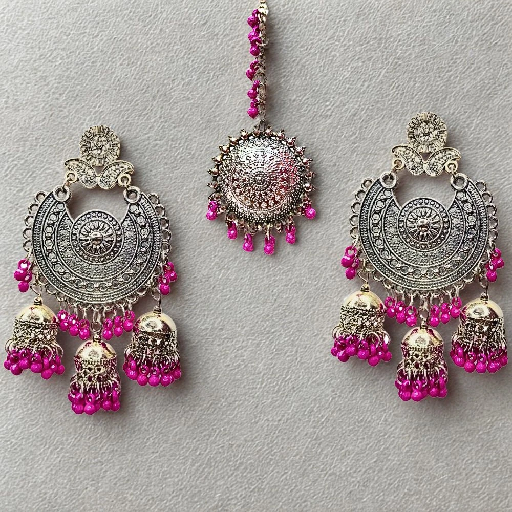 Tahaniya Pushpika Mohor Pearl Cascade Maang Tika Chandbali Earring view 3