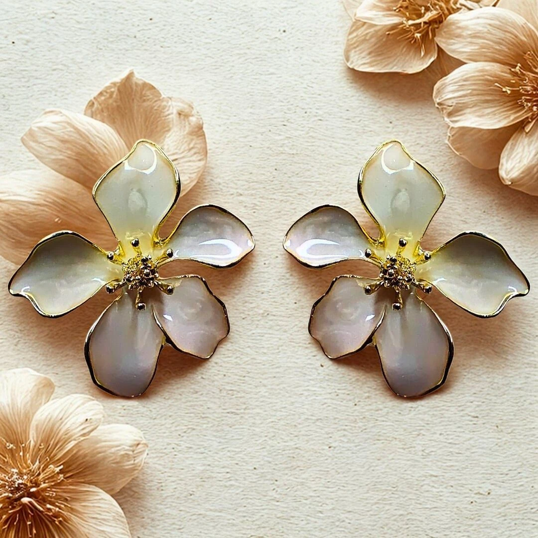Tahaniya Korean Pink Stud Earrings for women Stud Earring view 4