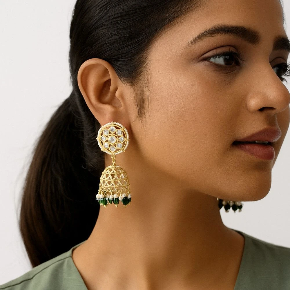 Tahaniya Bindu Ghunghroo Geometric Bell-Drop Earrings Jhumki Earring view 2