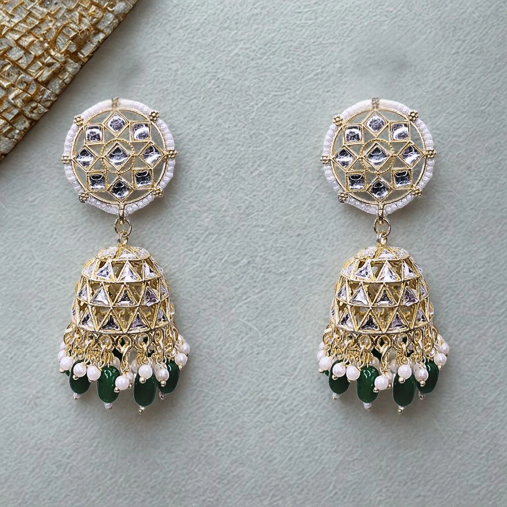Tahaniya Bindu Ghunghroo Geometric Bell-Drop Earrings Jhumki Earring view 3