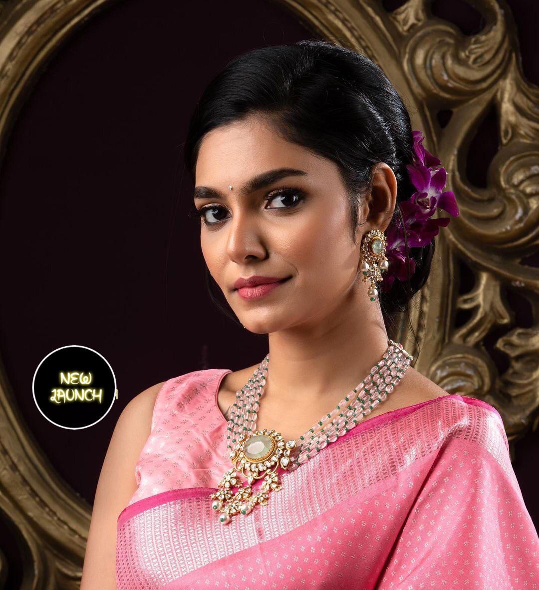 Naylon silk With extra ordinary jari work with Rich pallu